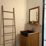 Instantnu 아파트